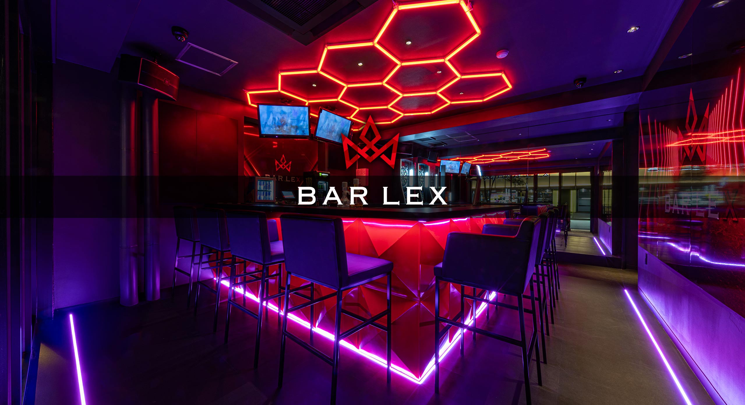 旭川 ガールズバー バーレックス BAR LEX 繁華街にある新規オープンのガールズバーの写真